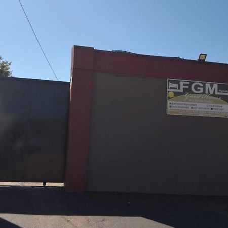 Fgm Guesthouse 2 Албертън Екстериор снимка