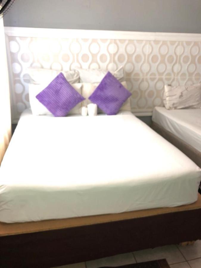 Fgm Guesthouse 2 Албертън Екстериор снимка